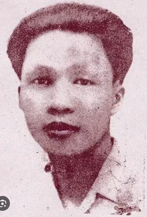 Sự “cô đơn siêu tuyệt” trong thơ tình -1