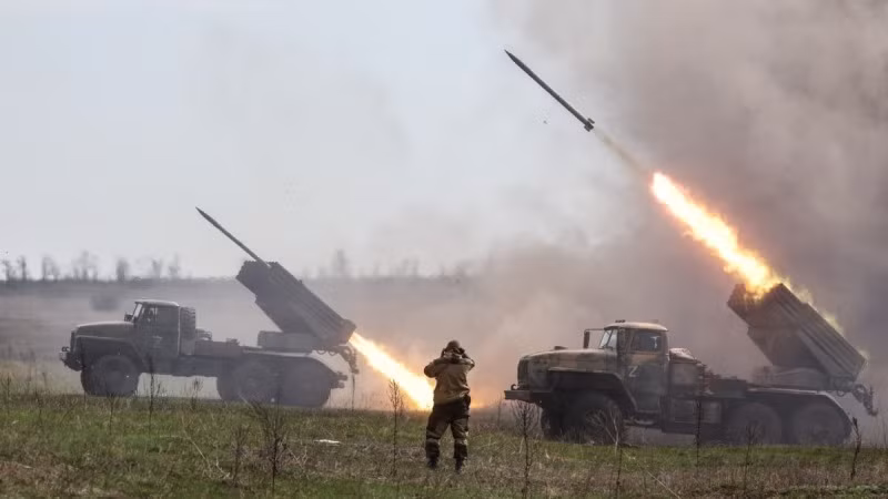 Nga tiến công sâu vào phòng tuyến, mở rộng kiểm soát ở Donetsk -0