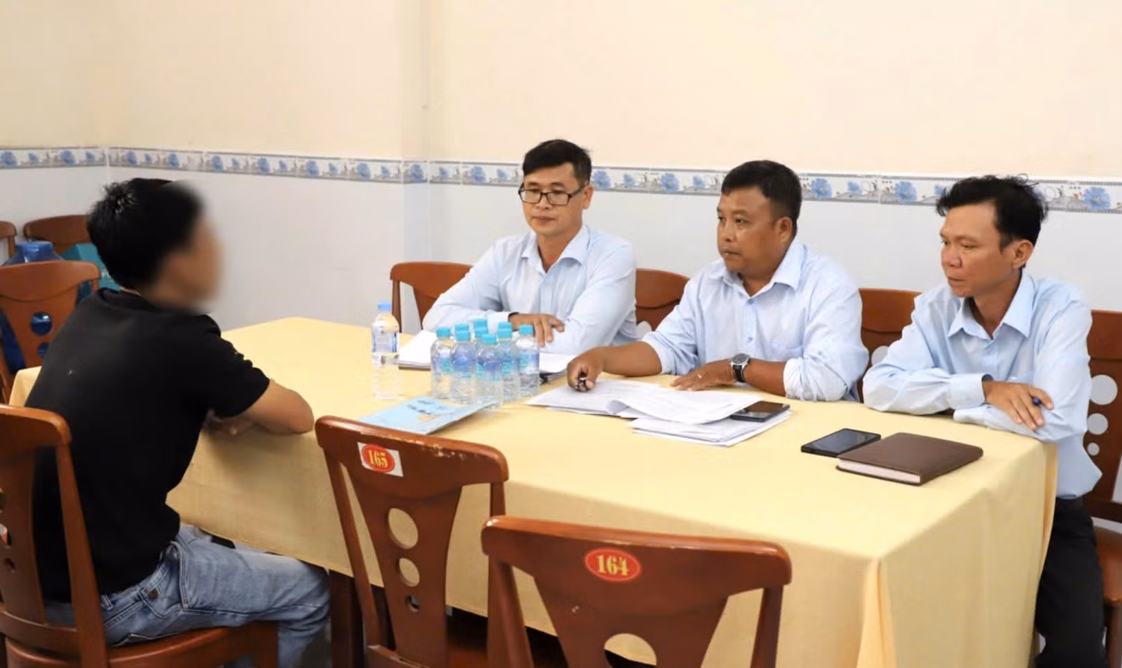 Phát hiện nhiều vụ khai thác đất mặt trái phép tại một phường ở Cần Thơ -0