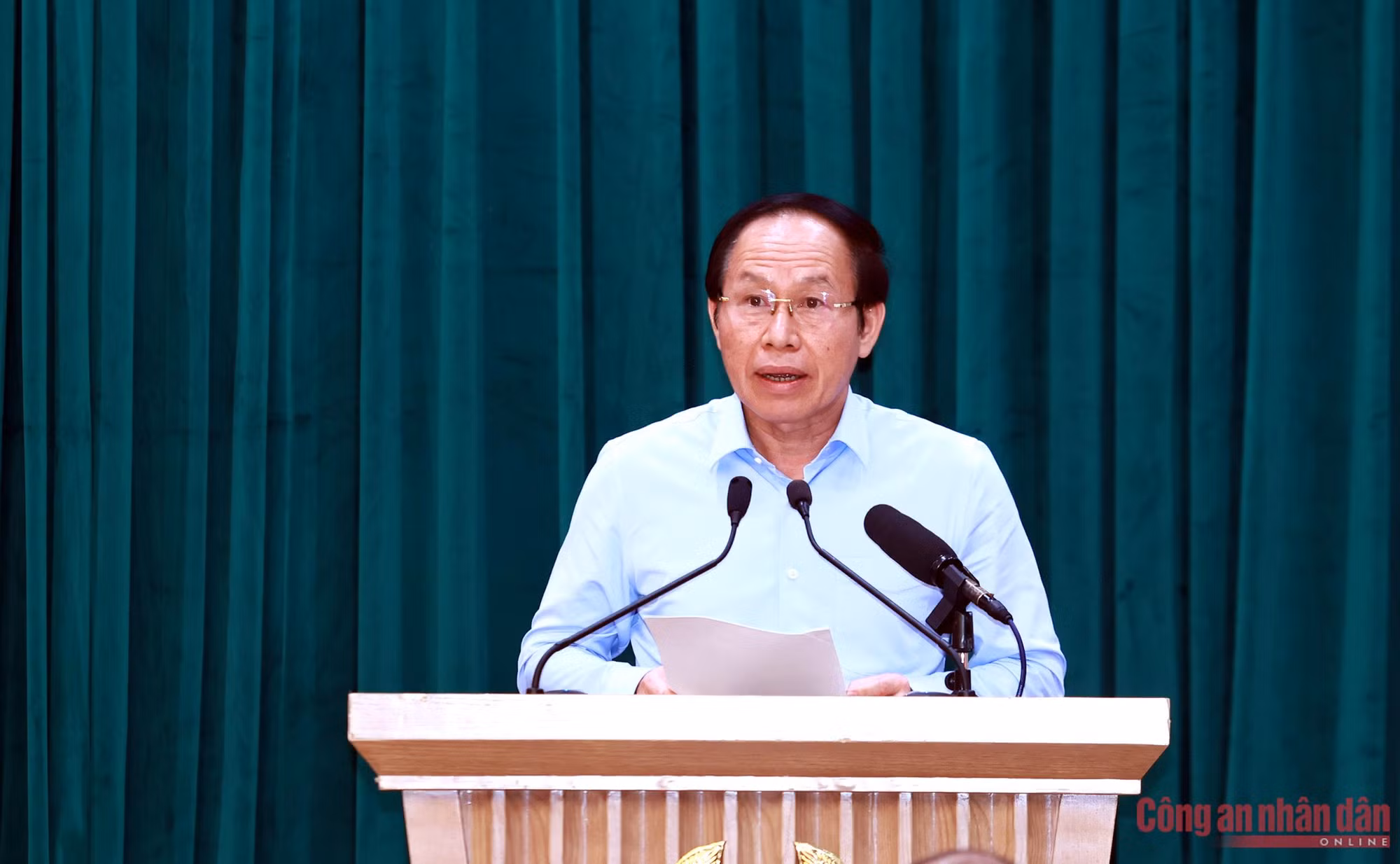 Chuyển mạnh từ 