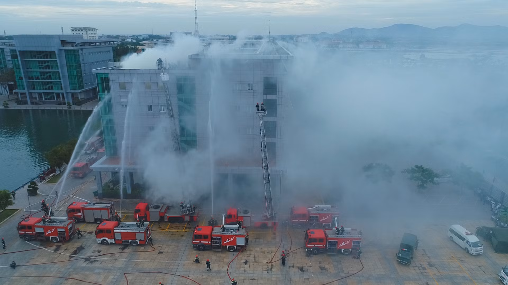 360 cán bộ chiến sĩ Bà Rịa-Vũng Tàu diễn tập phương án chữa cháy, cứu nạn cứu hộ -0
