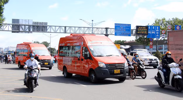 Khai trương tuyến xe buýt liên tỉnh kết nối với sân bay Tân Sơn Nhất -0