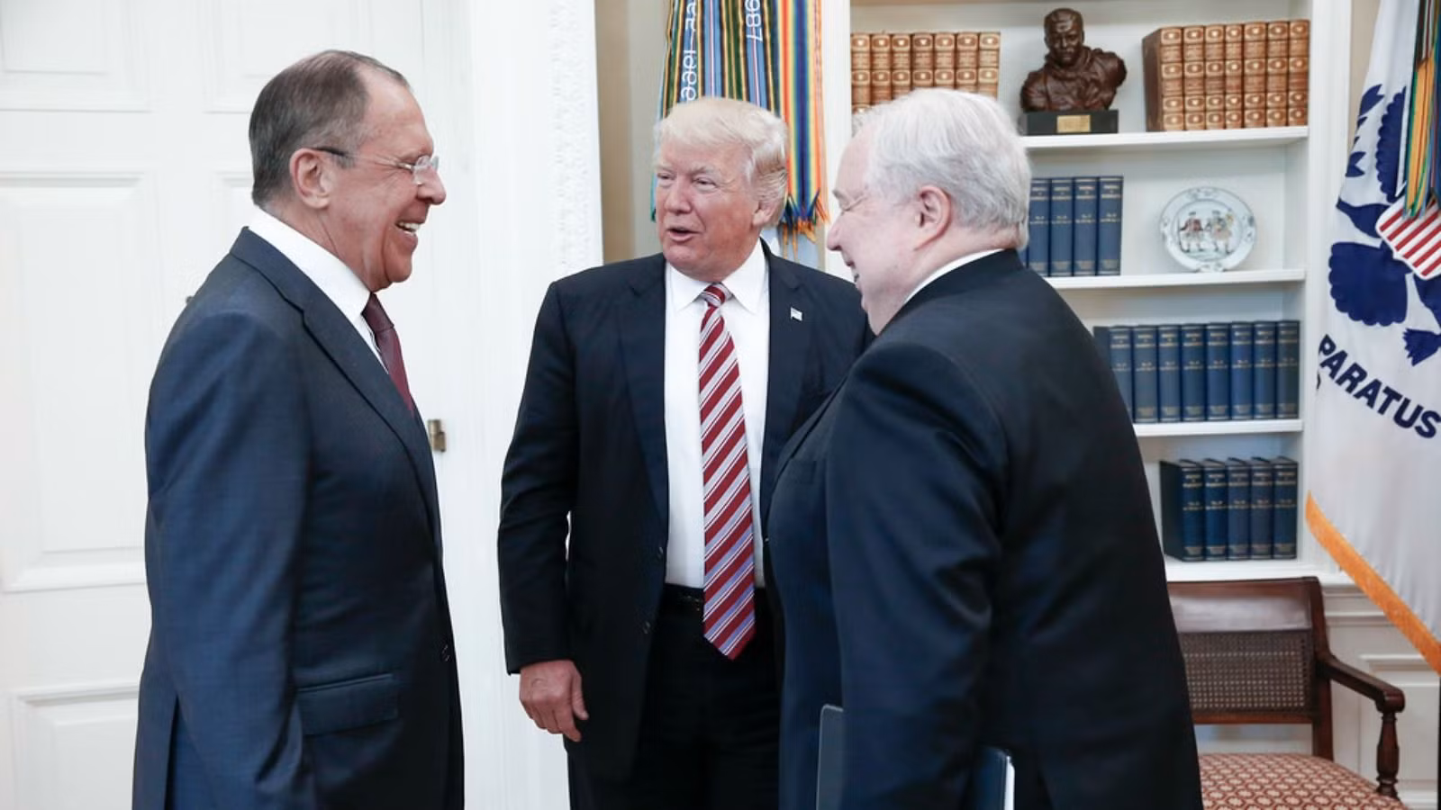 Điểm lại những lần đơn phương giải mật thông tin của cựu Tổng thống Donald Trump -0