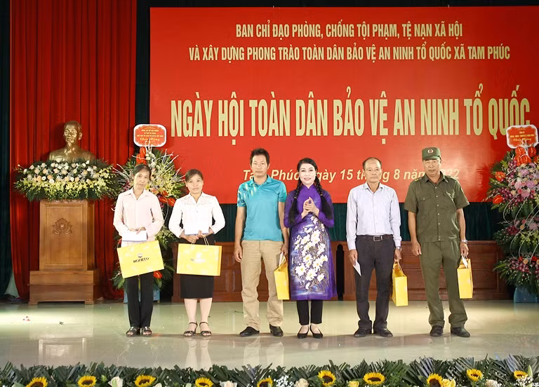 Vĩnh Phúc tổ chức Ngày hội Toàn dân bảo vệ ANTQ -0