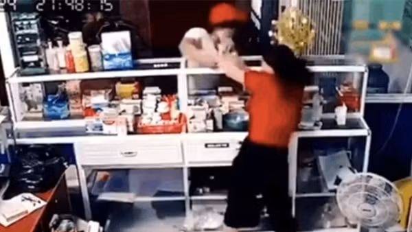 Cảnh giác với thủ đoạn cướp giật… thuốc tây