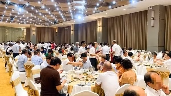 Bất ngờ phát hiện Giám đốc CDC vụ "tiệc hạ cánh" có trong danh sách xét tặng Thầy thuốc nhân dân!