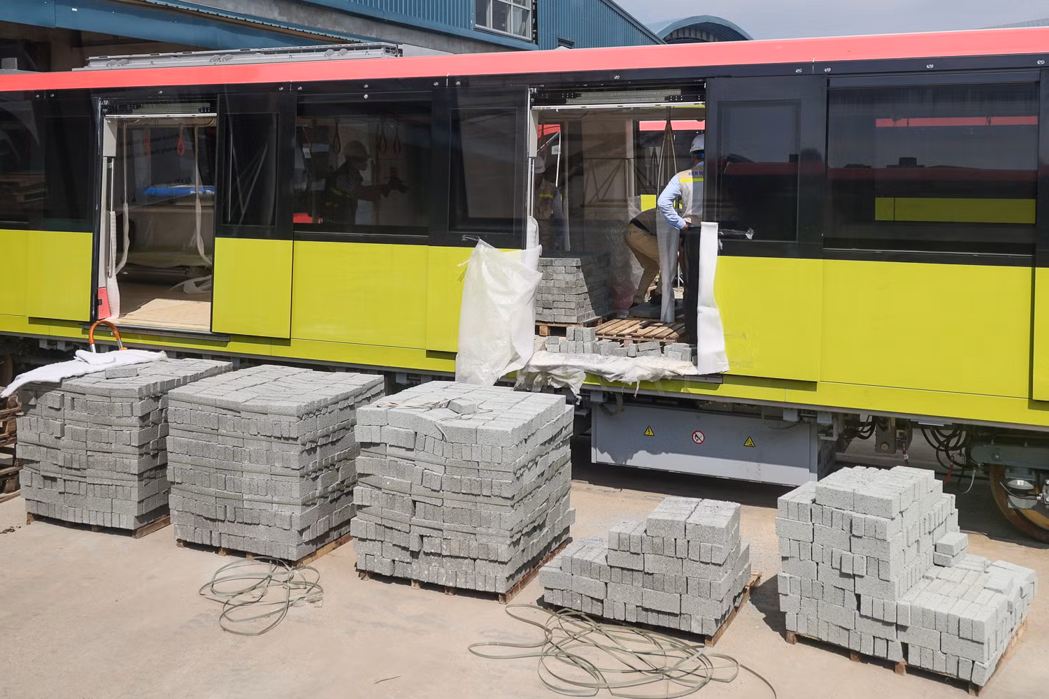 Ngổn ngang Depot Nhổn trước thời hạn chót -0