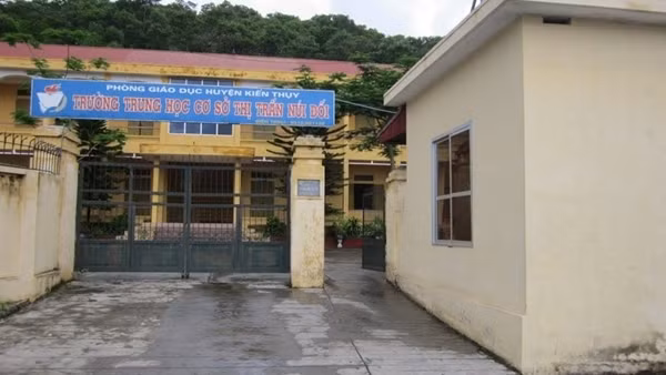 Yêu cầu trả lại hơn 300 triệu đồng nhà trường thu sai của phụ huynh học sinh