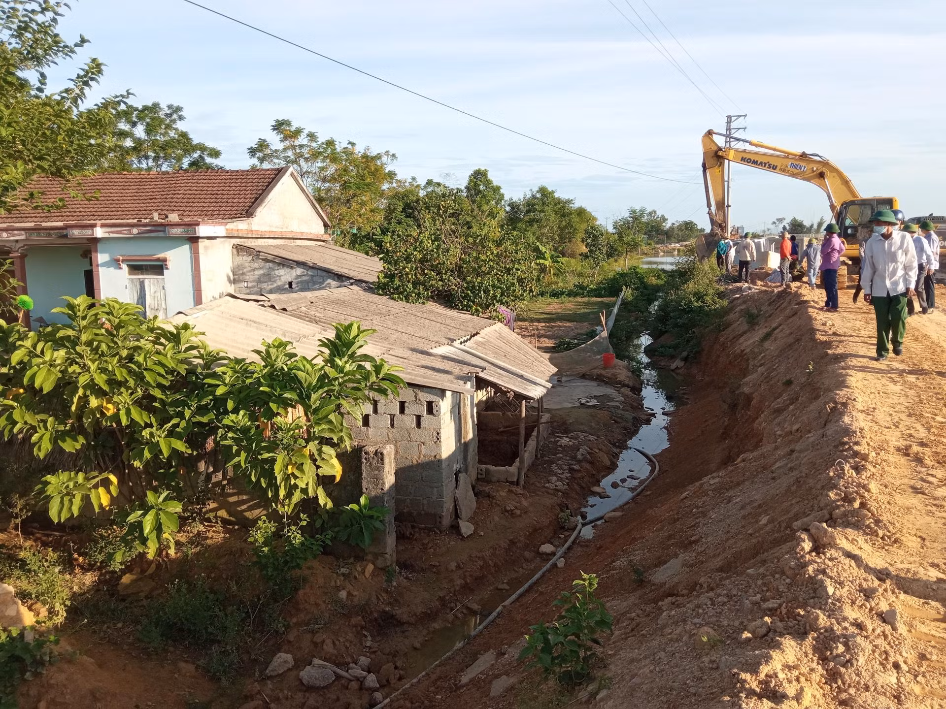 Thi công dự án thủy lợi nghìn tỷ làm khổ dân -0