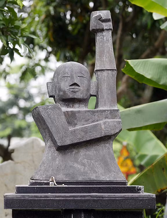 Trung tướng - nhà văn Hữu Ước: -0