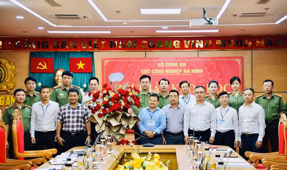 Đẩy mạnh nghiên cứu, phát triển sản phẩm công nghiệp an ninh lưỡng dụng -0