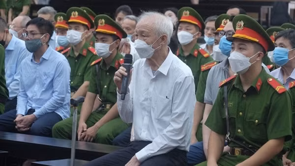Cựu Chủ tịch Tổng Công ty Bình Dương chuyển hai khu đất “vàng” về tay con rể như thế nào?