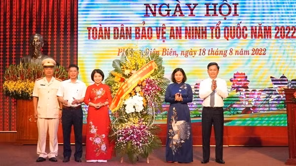 Sôi nổi Ngày hội toàn dân bảo vệ An ninh Tổ quốc phường Điện Biên