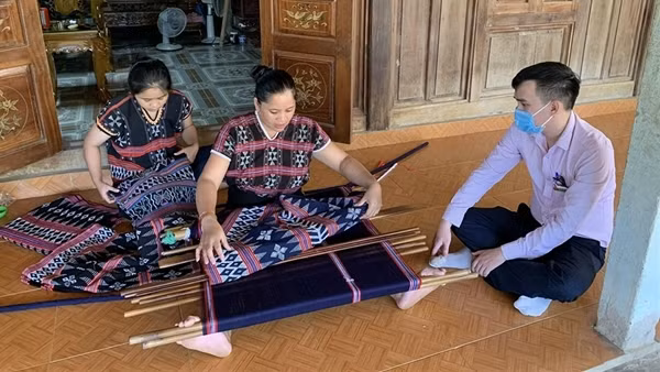 “Ngôi nhà bình yên” chống nạn mua bán người