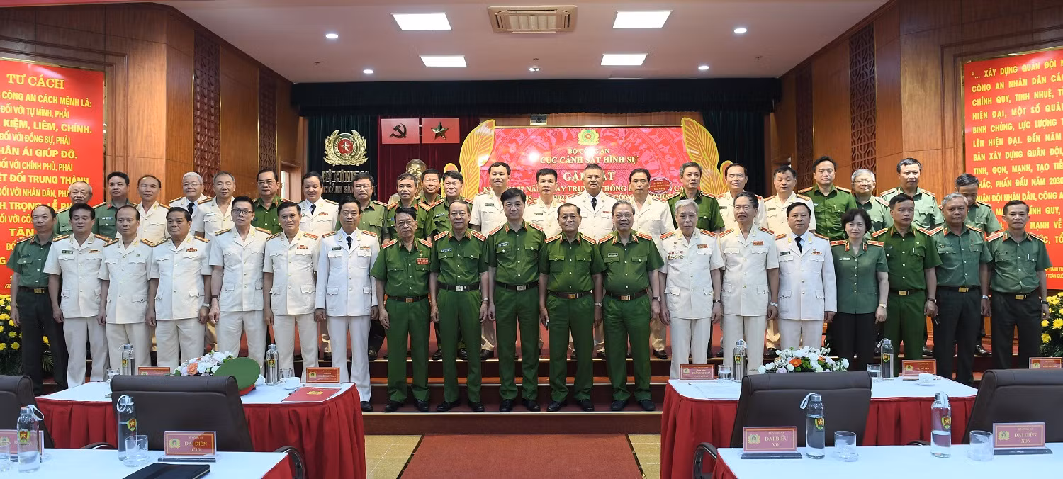 Cảnh sát hình sự “Qủa đấm thép” trên mặt trận đấu tranh phòng, chống tội phạm -0