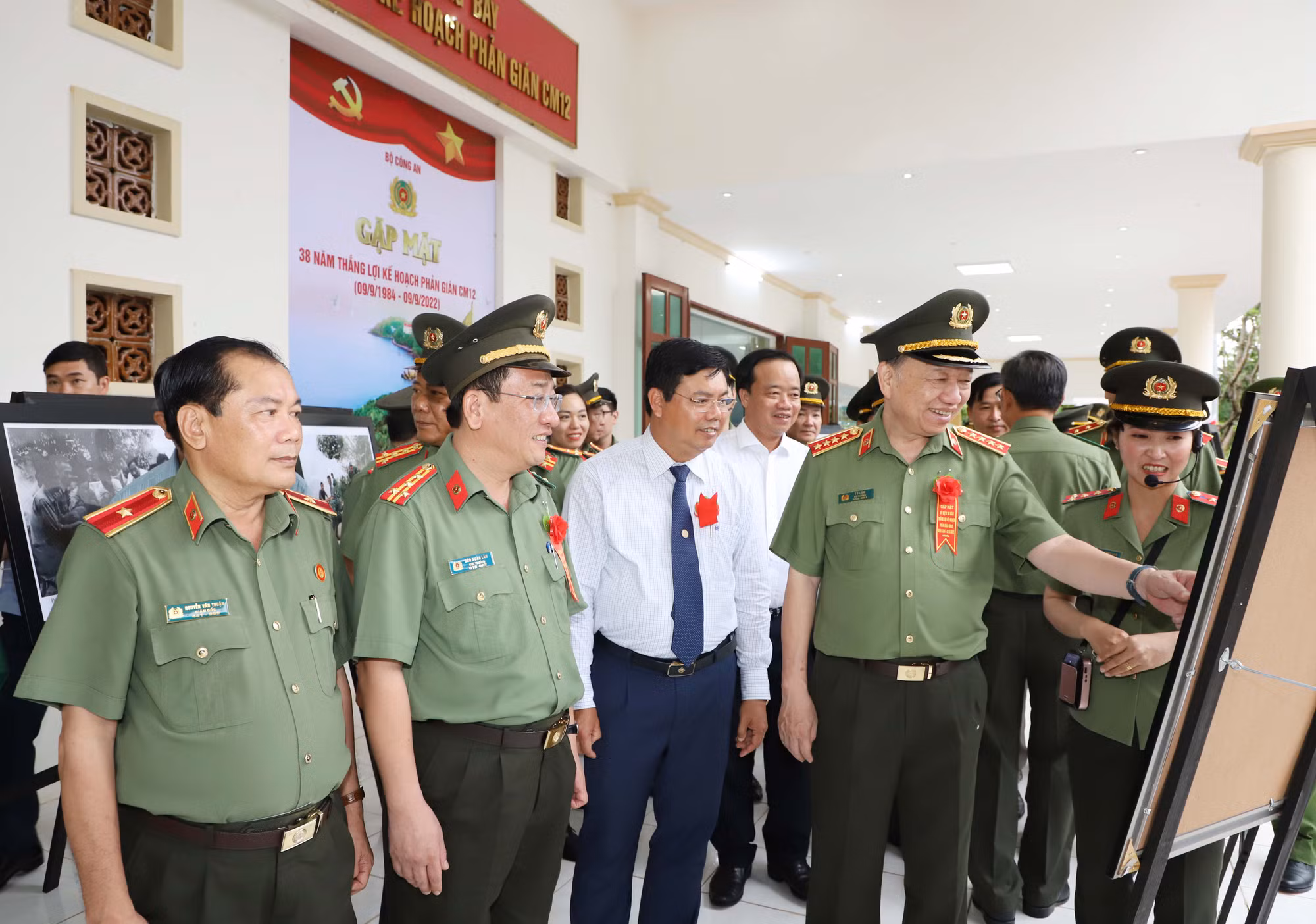 Bộ trưởng Tô Lâm dự gặp mặt Kỷ niệm 38 năm thắng lợi Kế hoạch phản gián CM12 -1