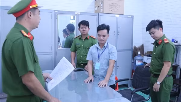 Bắt tổng giám đốc công ty bất động sản ở Bình Dương lừa đảo