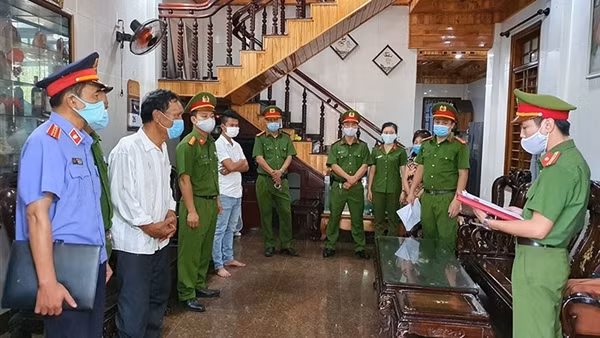 Bài học đắt giá từ vụ kê khống hàng trăm ngôi mộ giả để nhận đền bù