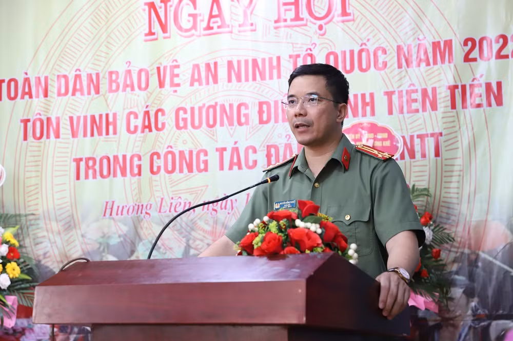 Sôi nổi ngày Hội toàn dân bảo vệ An ninh Tổ quốc tại bản Rào Tre -0