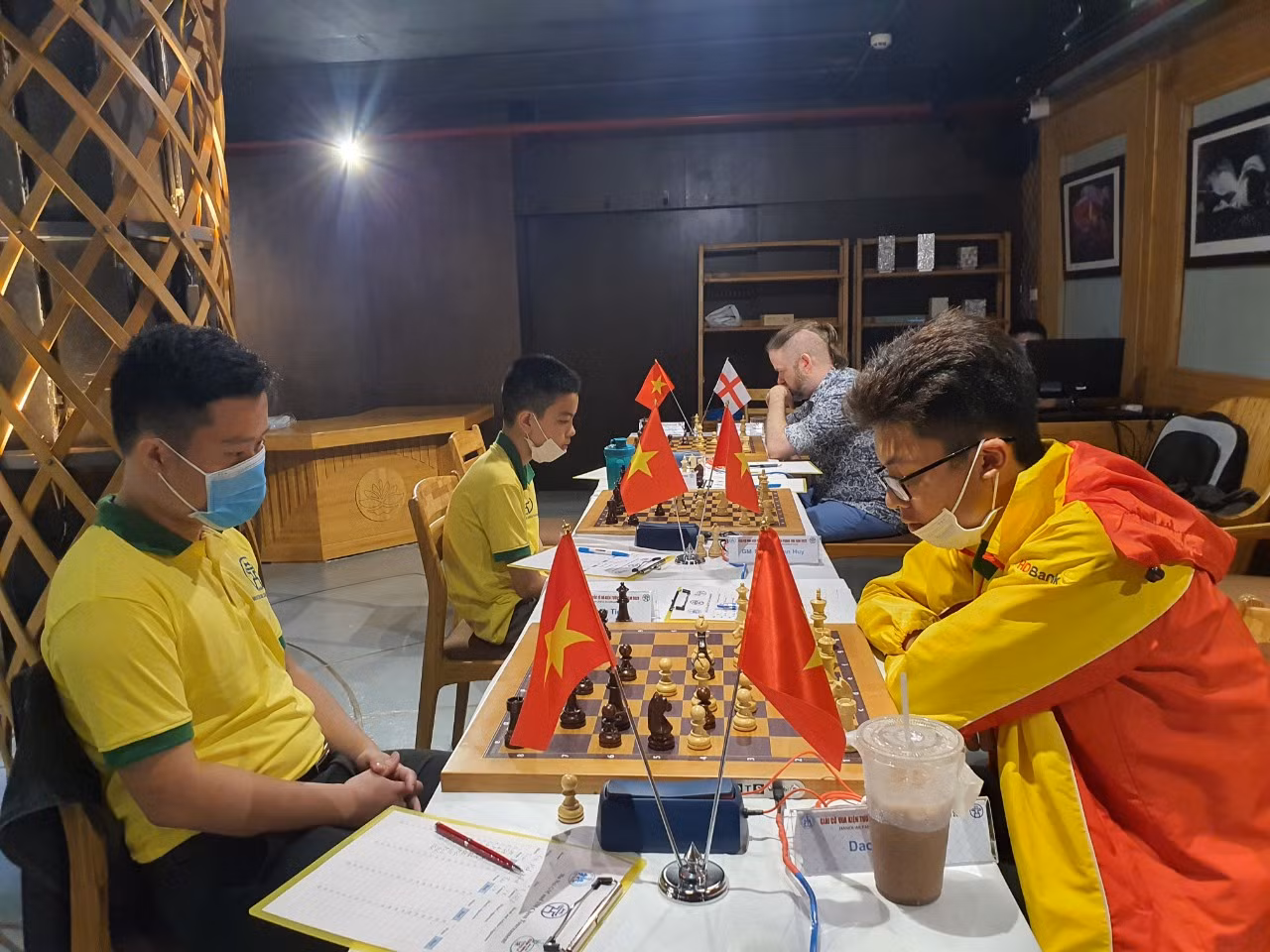 ảnh thi đấu cờ vua.jpg -0