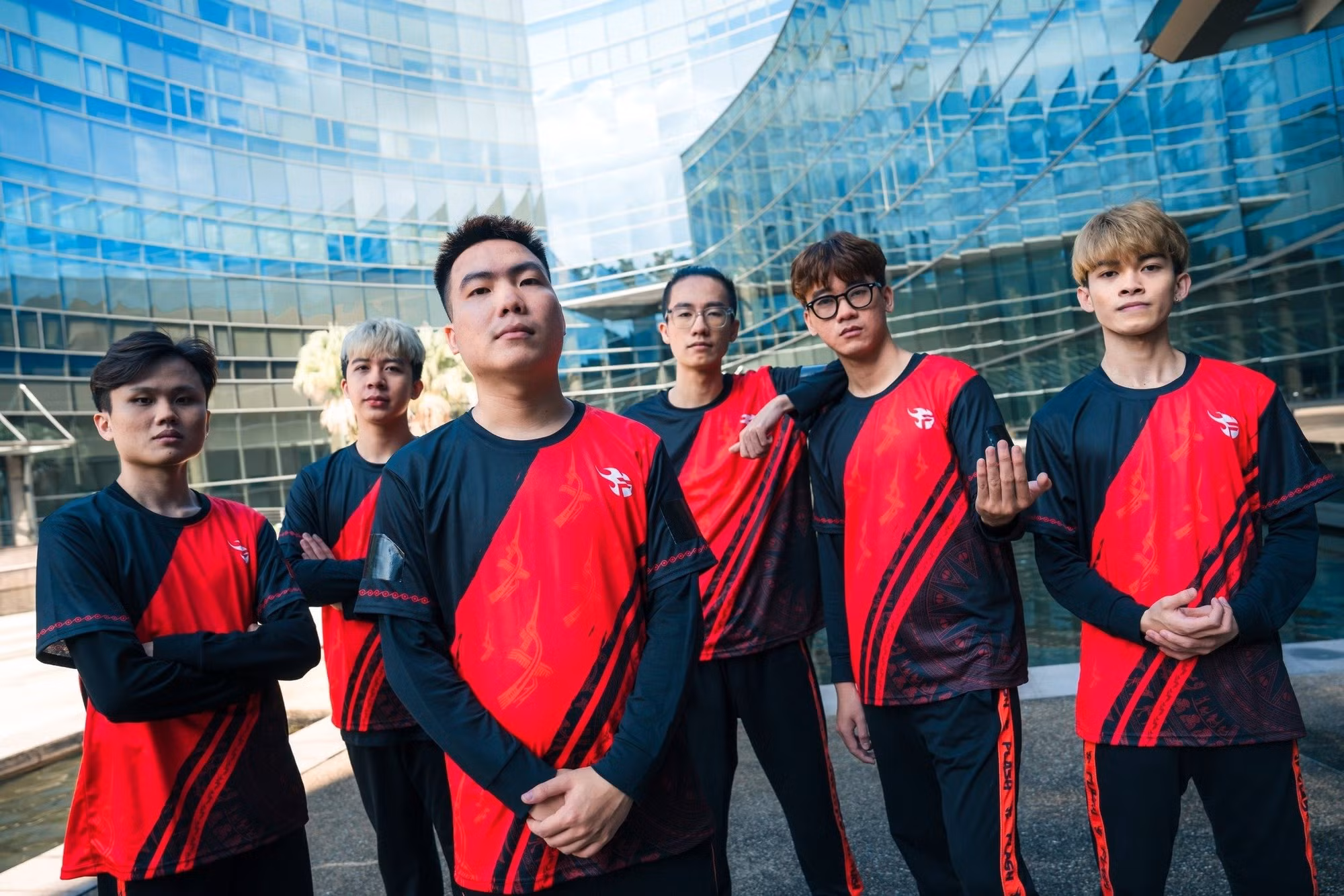 Esports Việt Nam: Từ bài toán kiếm tiền đến tương lai tuyển thủ chuyên nghiệp -0