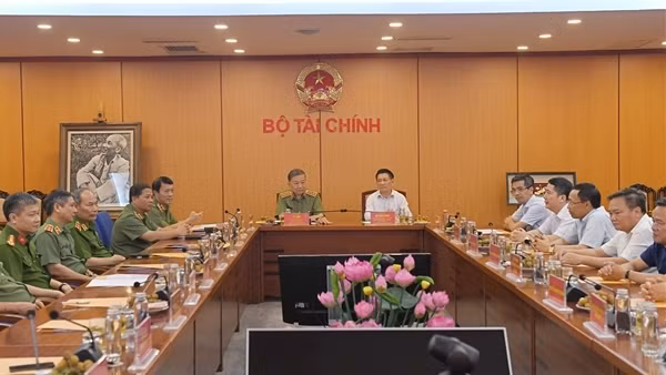 Tăng cường công tác phối hợp giữa Bộ Công an và Bộ Tài chính