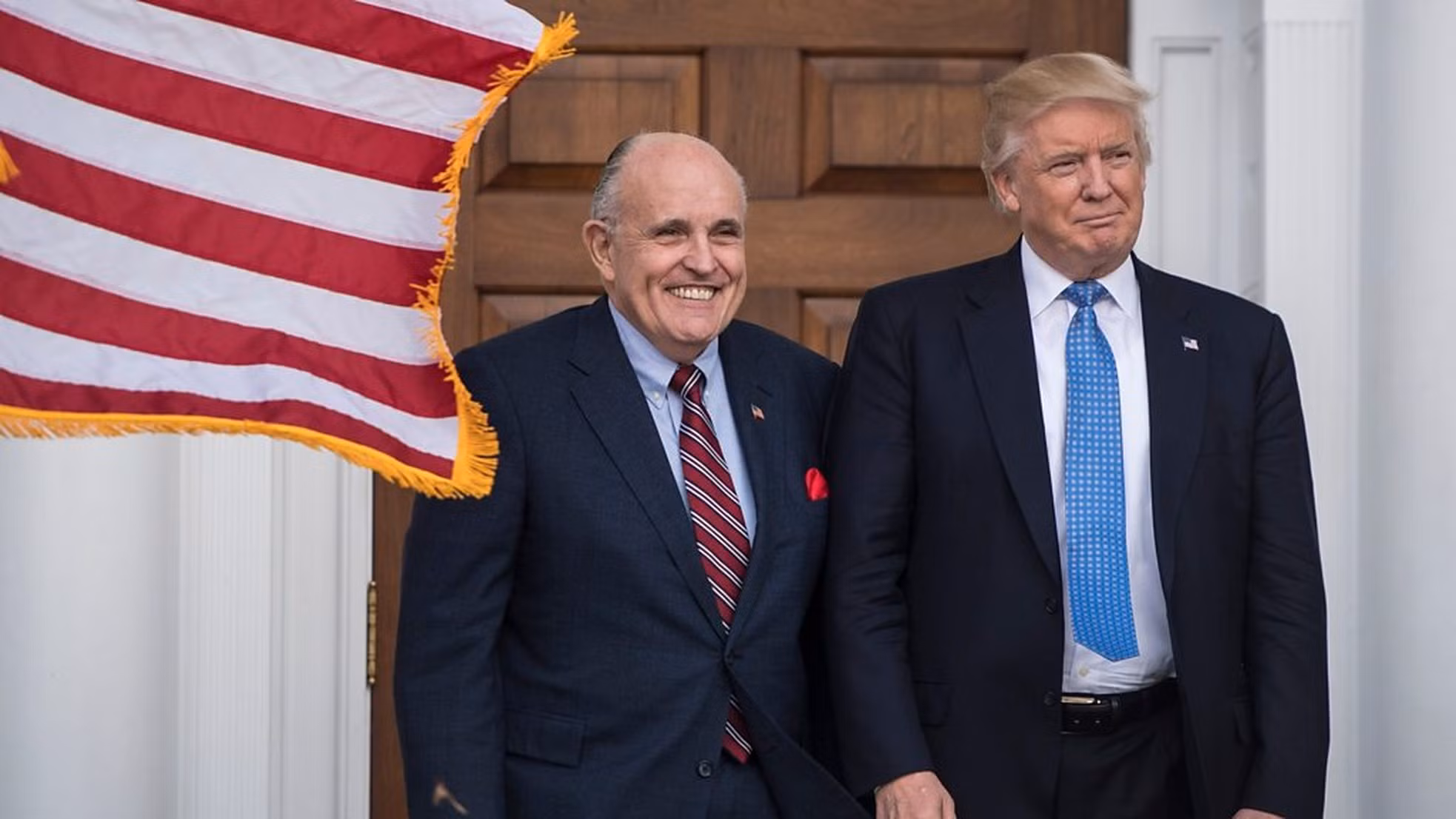 Luật sư của cựu Tổng thống Trump chính thức bị điều tra hình sự -0