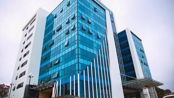 Quảng Ninh khai trừ khỏi Đảng 3 cán bộ vi phạm đấu thầu trong lĩnh vực y tế