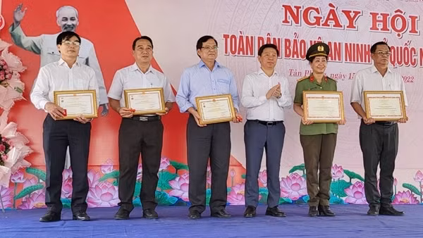 Sôi nổi "Ngày hội toàn dân bảo vệ ANTQ" ở Bạc Liêu
