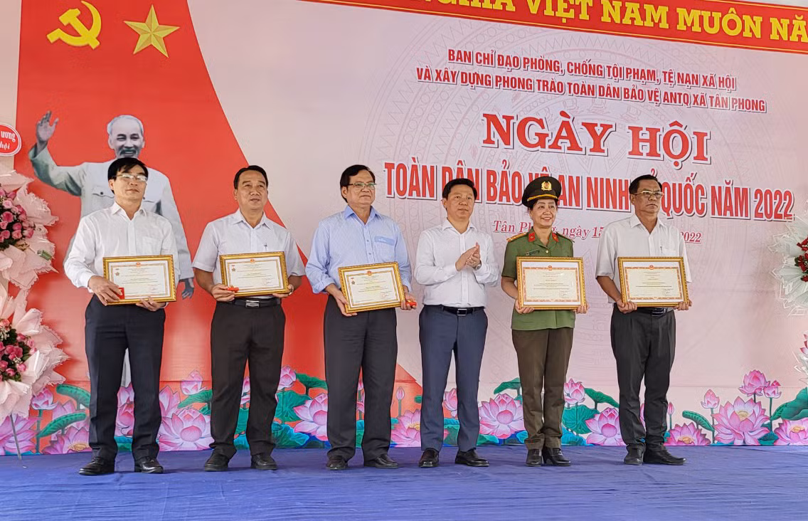 Sôi nổi 