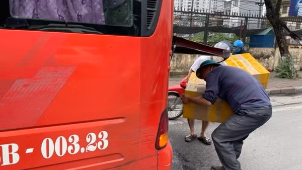 Bộ GTVT "trát" văn bản xử lý xe dù, bến cóc ở Hà Nội, TP Hồ Chí Minh