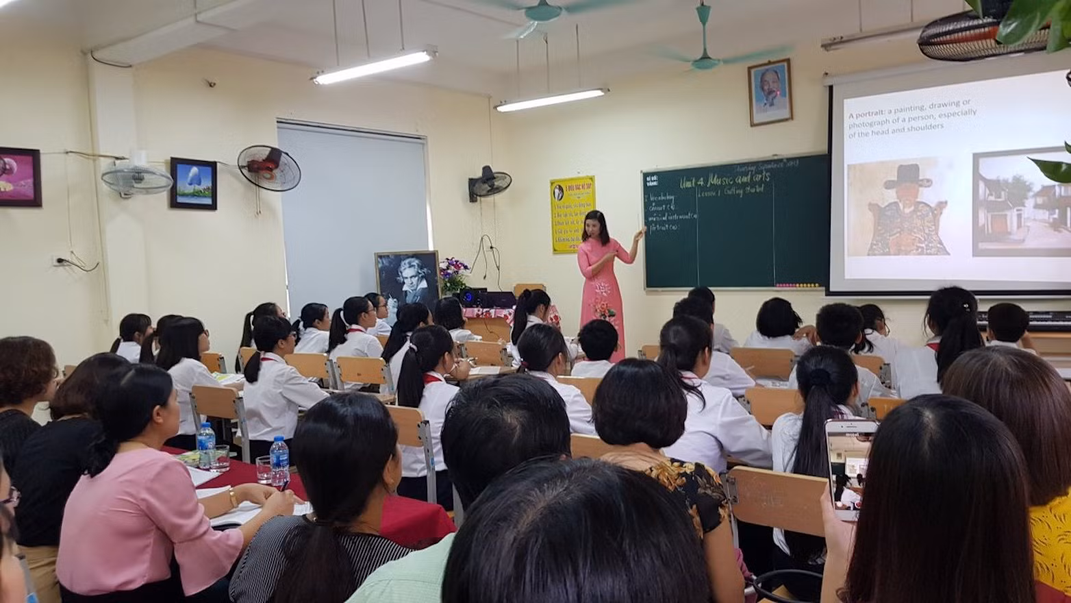 Tăng dân số cơ học, ngành giáo dục thành phố lại đối mặt với nhiều áp lực -0