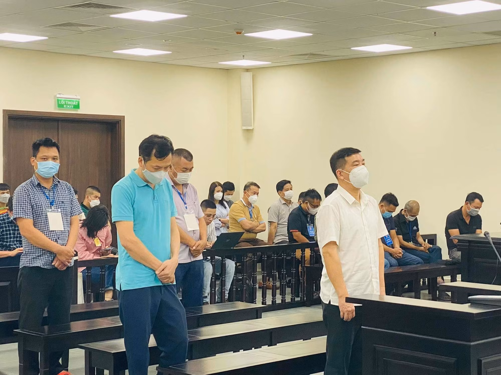 Cựu Trưởng Công an quận Tây Hồ bị tuyên phạt 7 năm 6 tháng tù -0