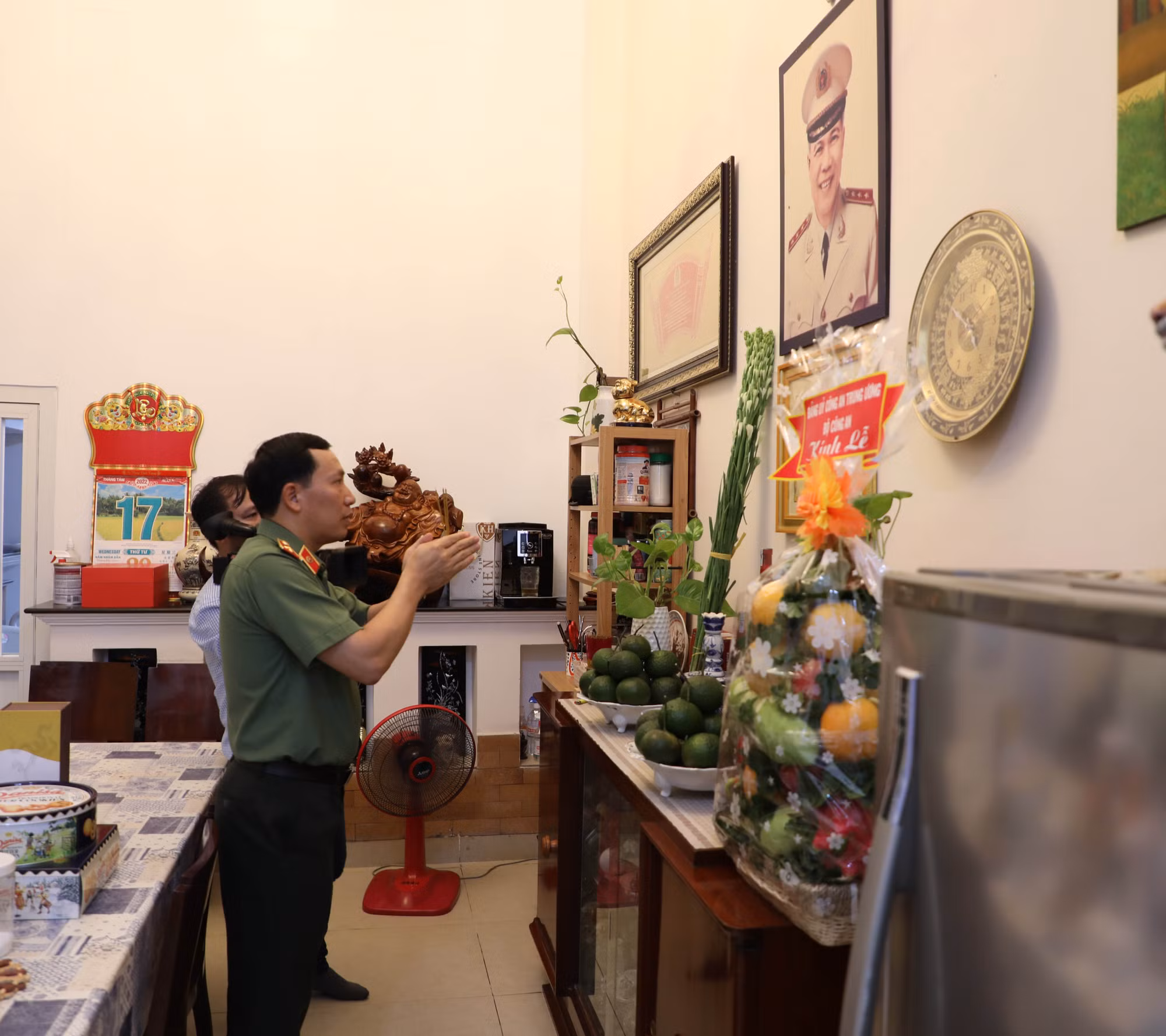 Thứ trưởng Lê Văn Tuyến thăm gia đình các đồng chí cố lãnh đạo Bộ Công an và Ban An ninh Trung ương cục miền Nam -0