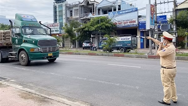 Chặn nguồn xe quá tải, quá khổ