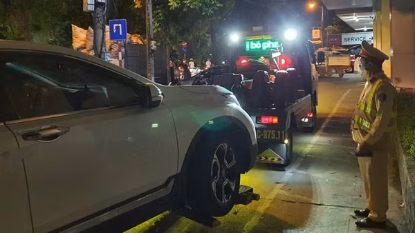 CSGT xử lý hàng loạt tài xế vừa rời quán nhậu
