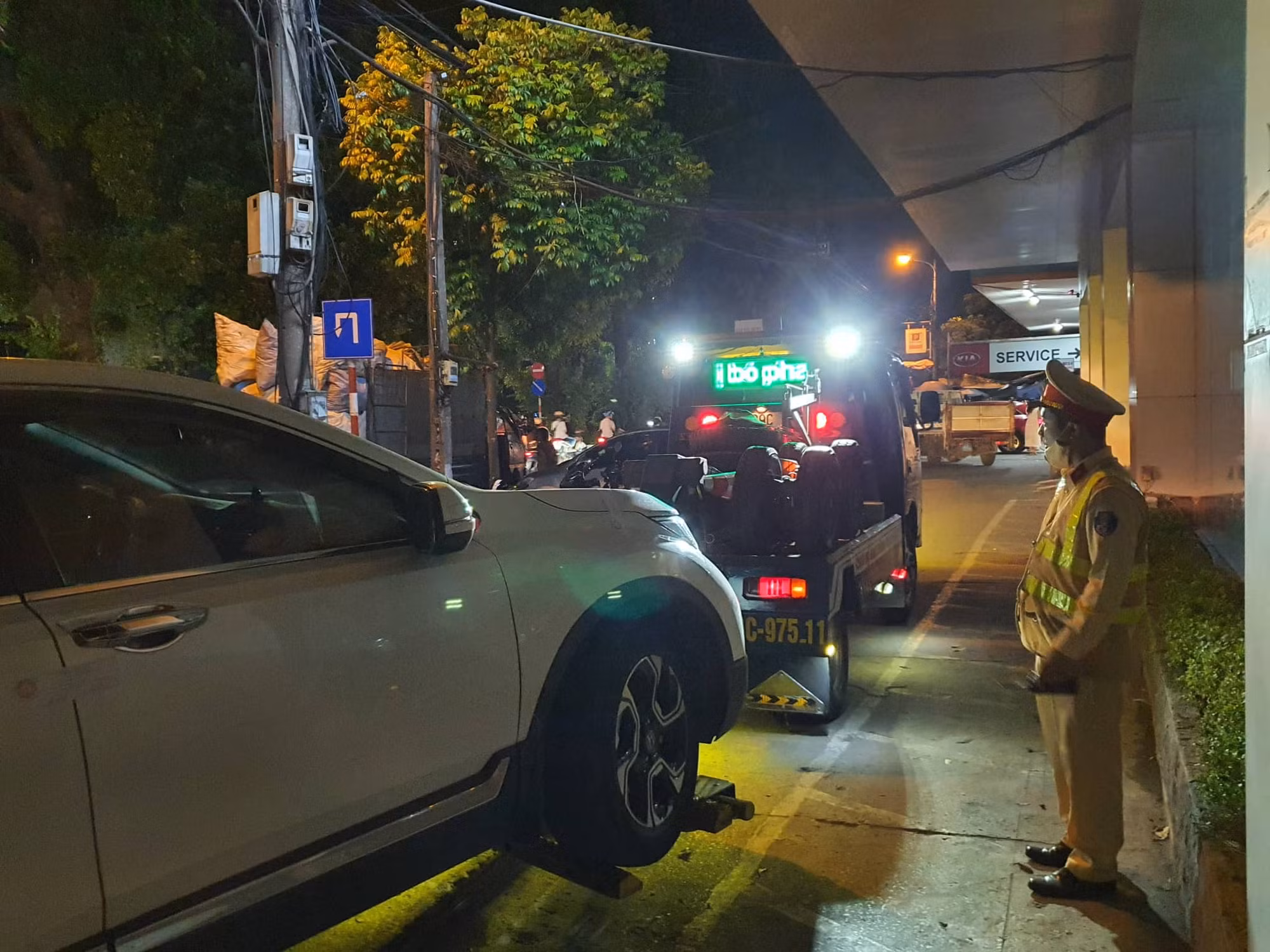 CSGT xử lý hàng loạt ma men vừa rời quán nhậu -0
