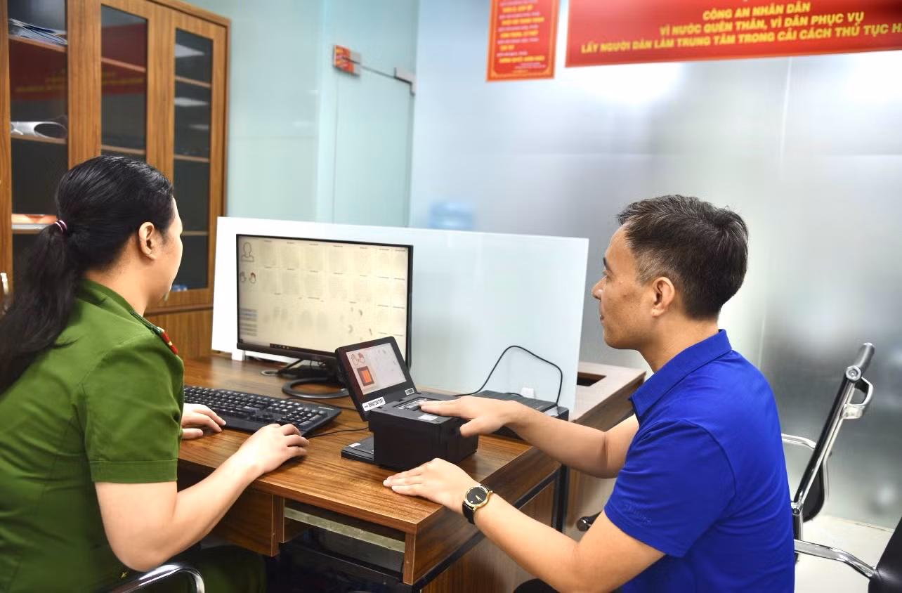 Bộ Công an sẵn sàng các điều kiện thu nhận hồ sơ, cấp thẻ căn cước cho công dân -0