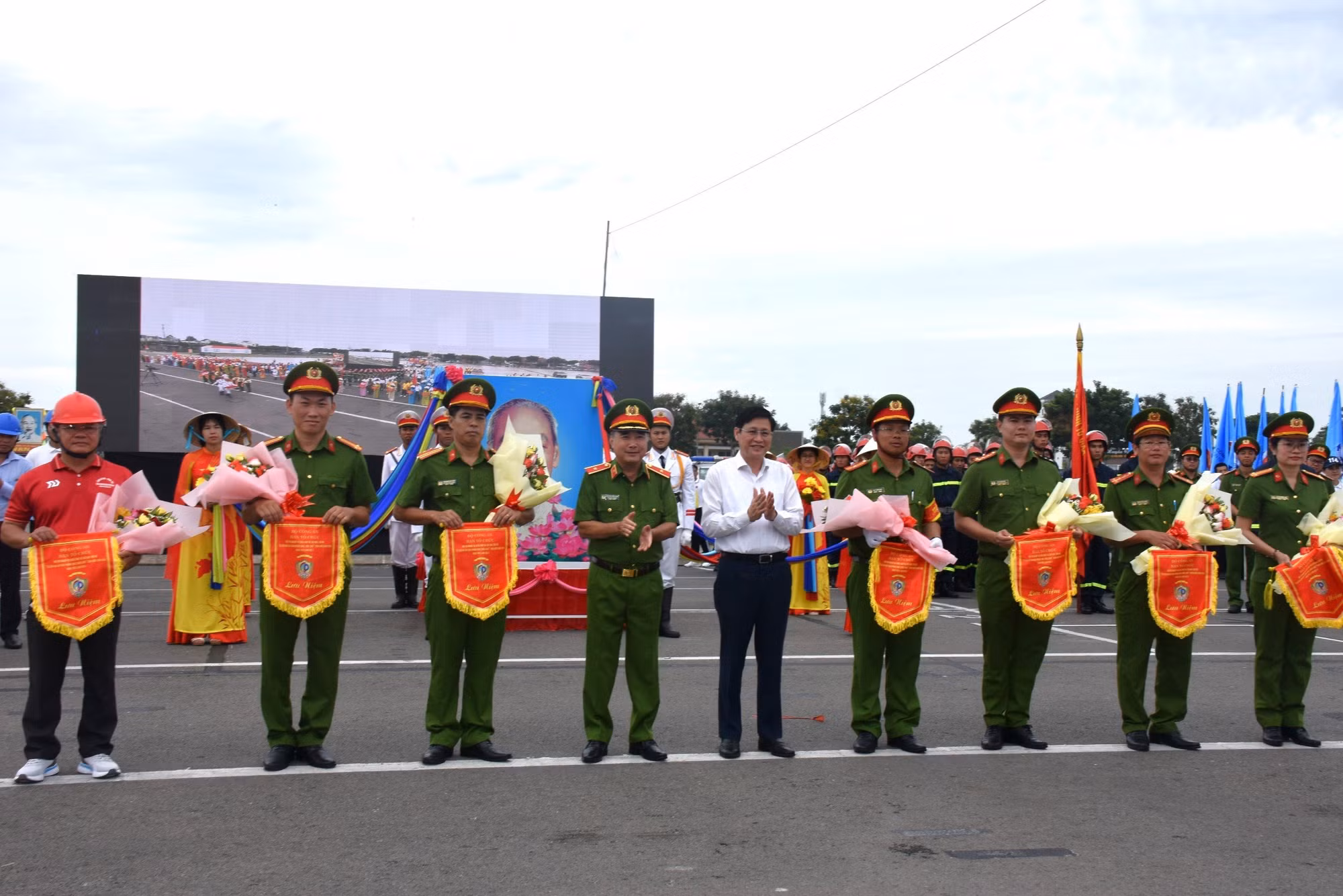 Tưng bừng Hội thi “Tổ liên gia an toàn PCCC” toàn quốc 2024, Cụm V - Đông Nam Bộ -0