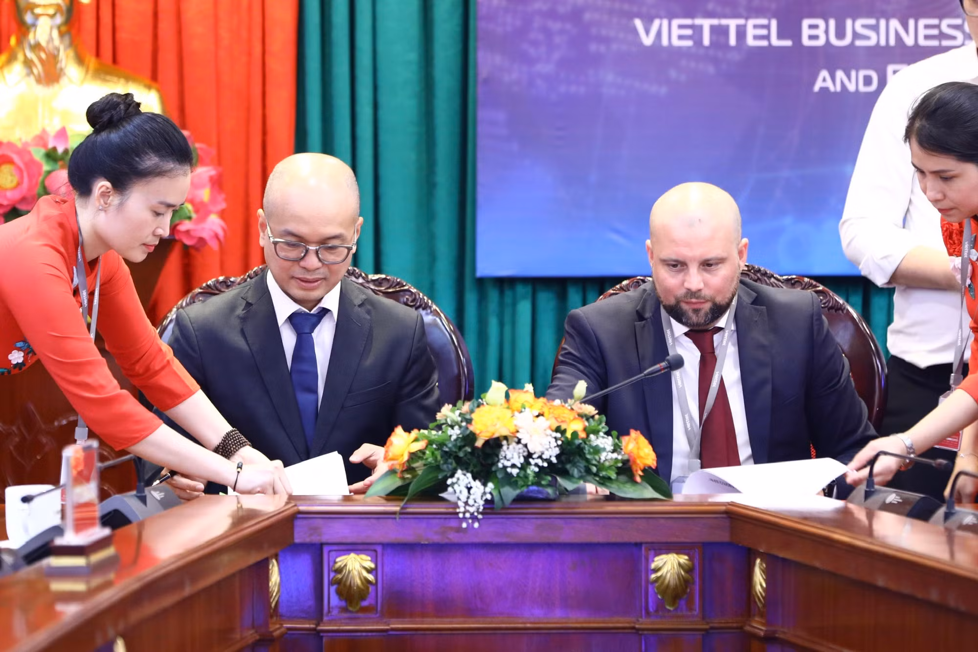 Giải pháp điều hành thông minh của Viettel Solutions sẽ được triển khai tại Trung Đông -0