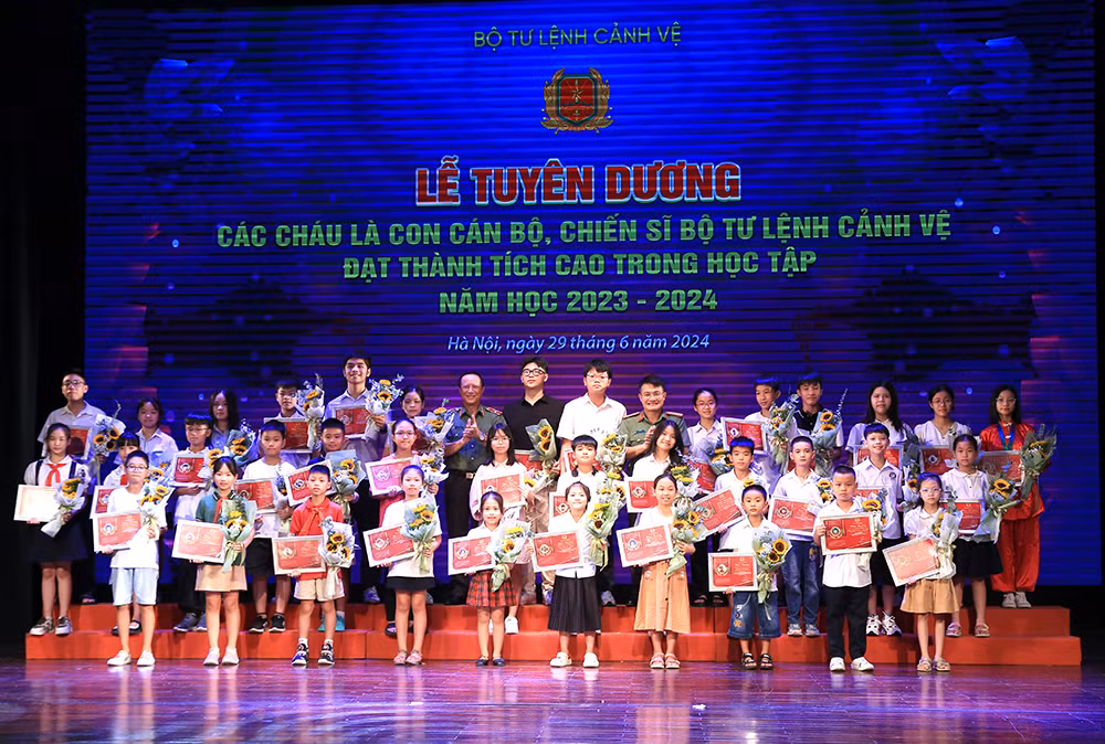 Bộ Tư lệnh Cảnh vệ tiếp tục làm tốt công tác khuyến học, khuyến tài -0