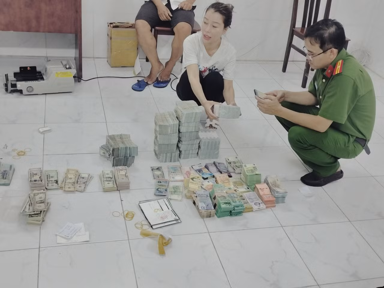 Triệt phá đường dây “Rửa tiền