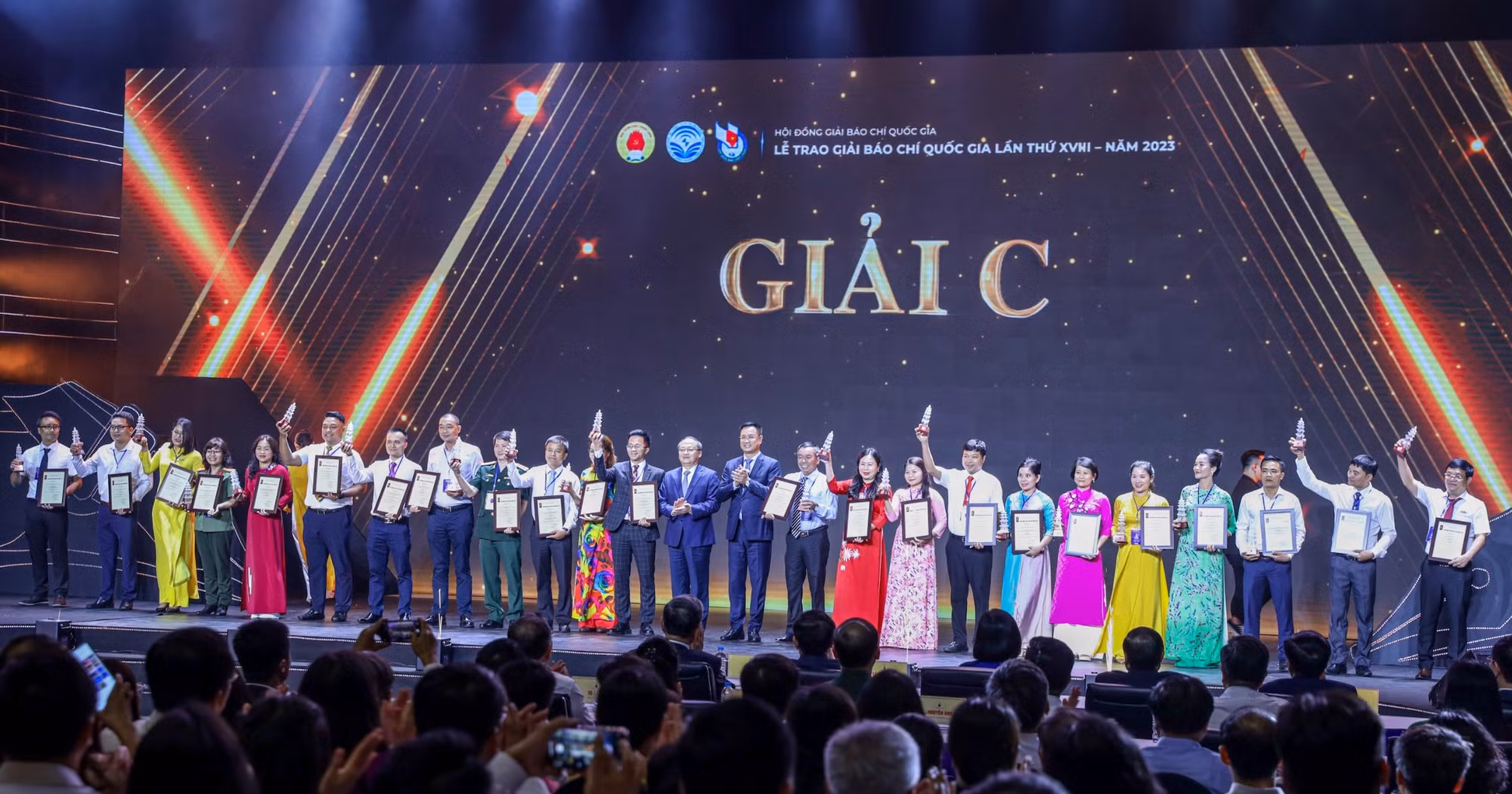 Người làm báo cách mạng phải đáp ứng đòi hỏi cao về trí tuệ, bản lĩnh, trách nhiệm và sự dấn thân -1