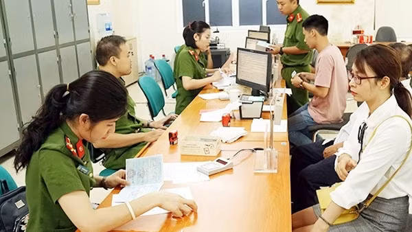 Trình tự, thủ tục cấp, cấp đổi, cấp lại thẻ căn cước thông qua ứng dụng VNeID từ ngày 1/7