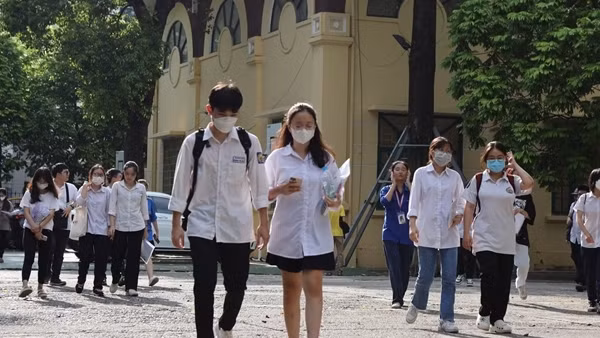 7 thí sinh vi phạm quy chế trong buổi thi đầu tiên của Kỳ thi tốt nghiệp