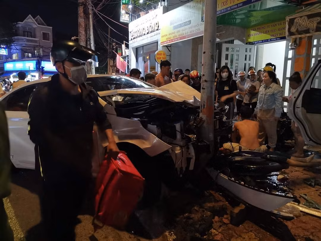 Khởi tố, bắt tạm giam nữ tài xế gây tai nạn đặc biệt nghiêm trọng -0