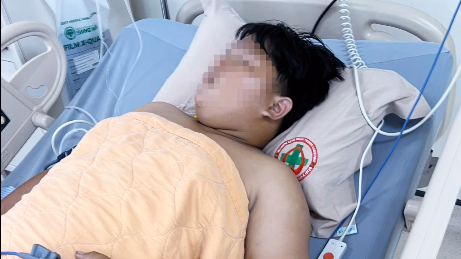 Suýt mất mạng vì ăn bánh trung thu đặt mua qua mạng -0