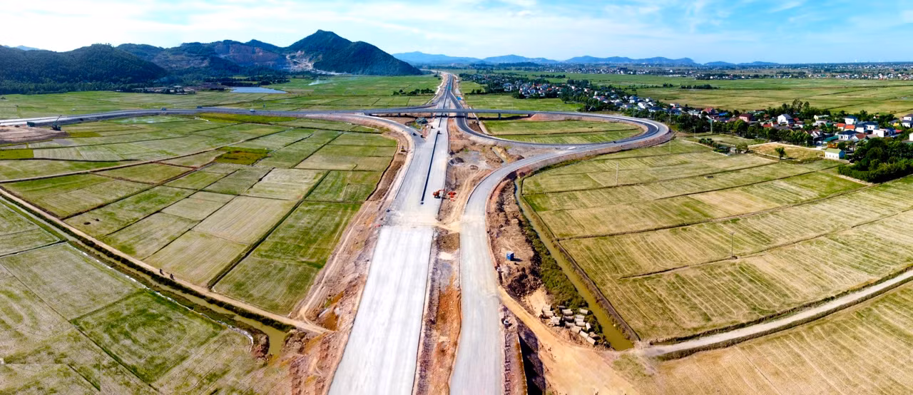 Thông xe toàn tuyến cao tốc Diễn Châu – Bãi Vọt, từ Hà Nội về Hà Tĩnh còn 3,5 tiếng -0