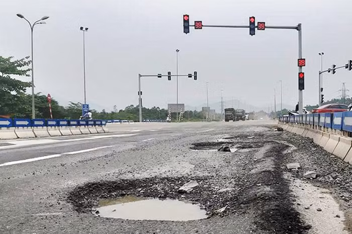 Xét xử phúc thẩm vụ cao tốc Quảng Ngãi giai đoạn 2: Nhà thầu đổ lỗi vòng quanh -0