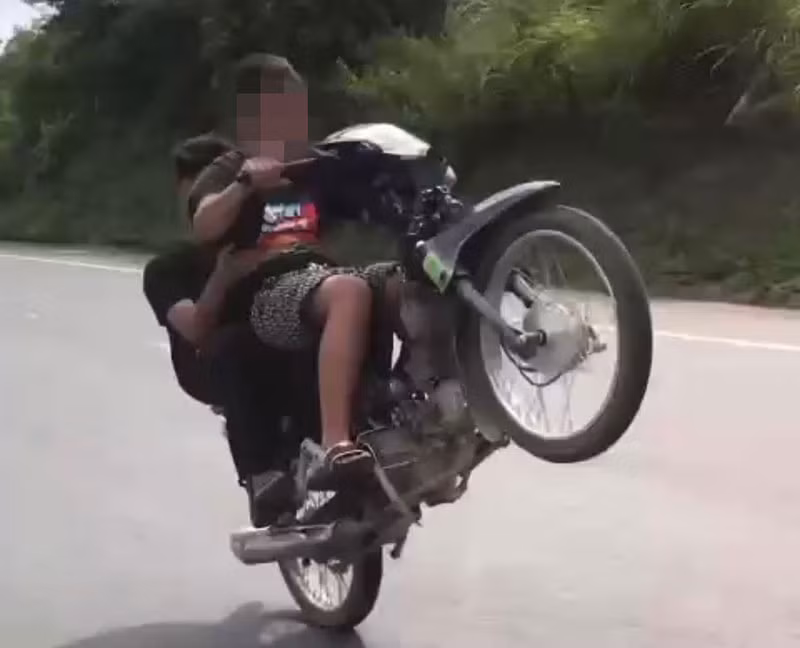 chup-clip.jpg -0